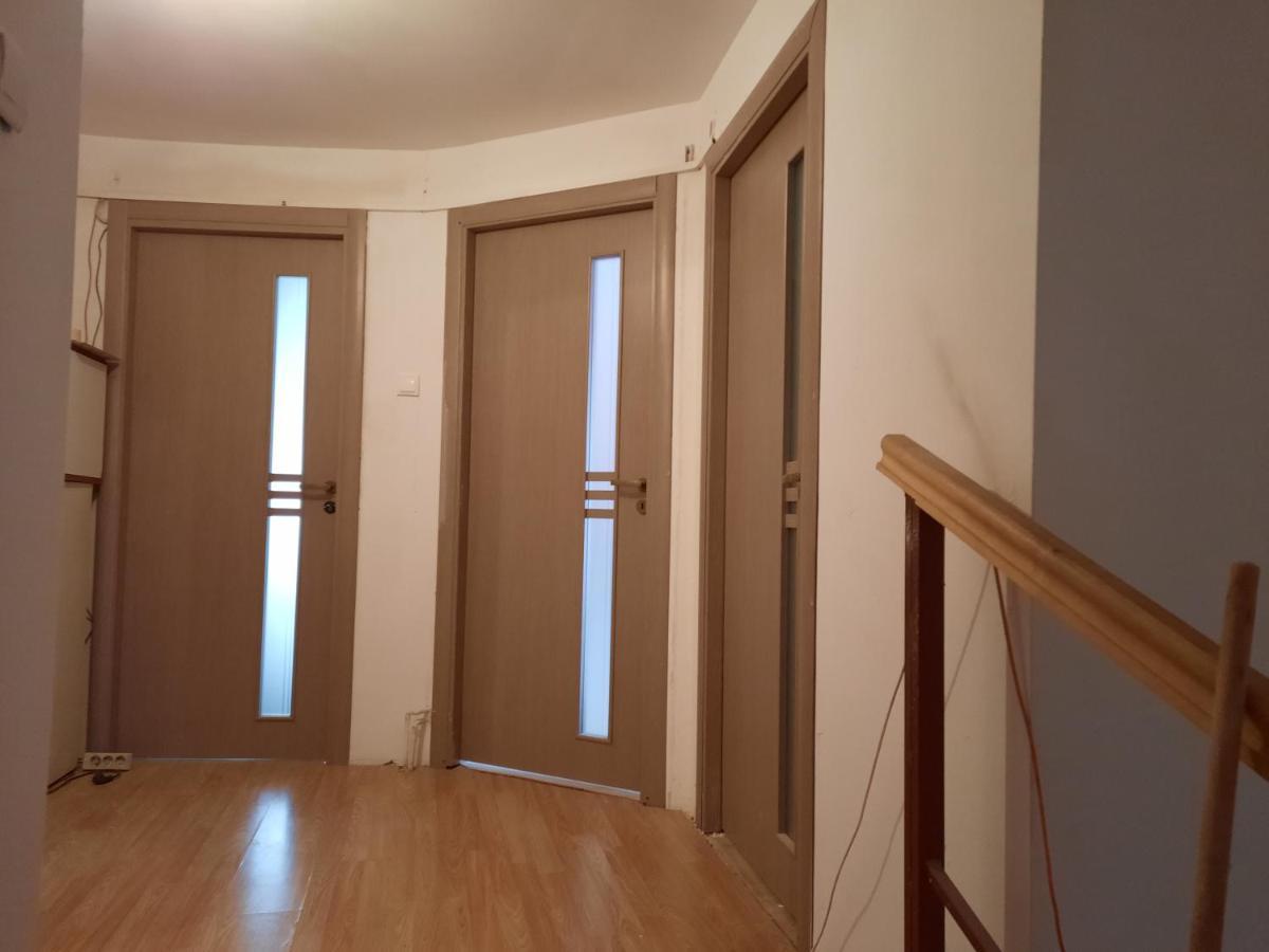 Casa Adrian Camere Centru Vechi Brasov Ngoại thất bức ảnh